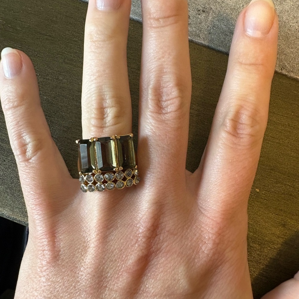 Elegant Gold and Black Stone Ring Set